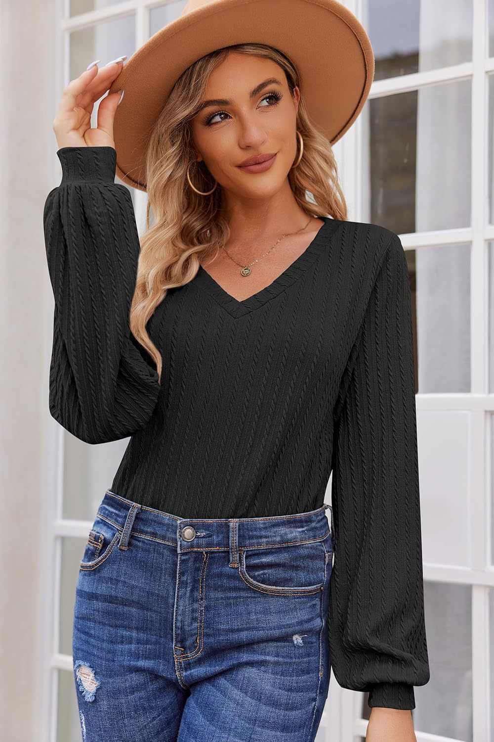 Damen Strickbluse mit feiner Rippstruktur und lässigem V-Ausschnitt Stalluxe