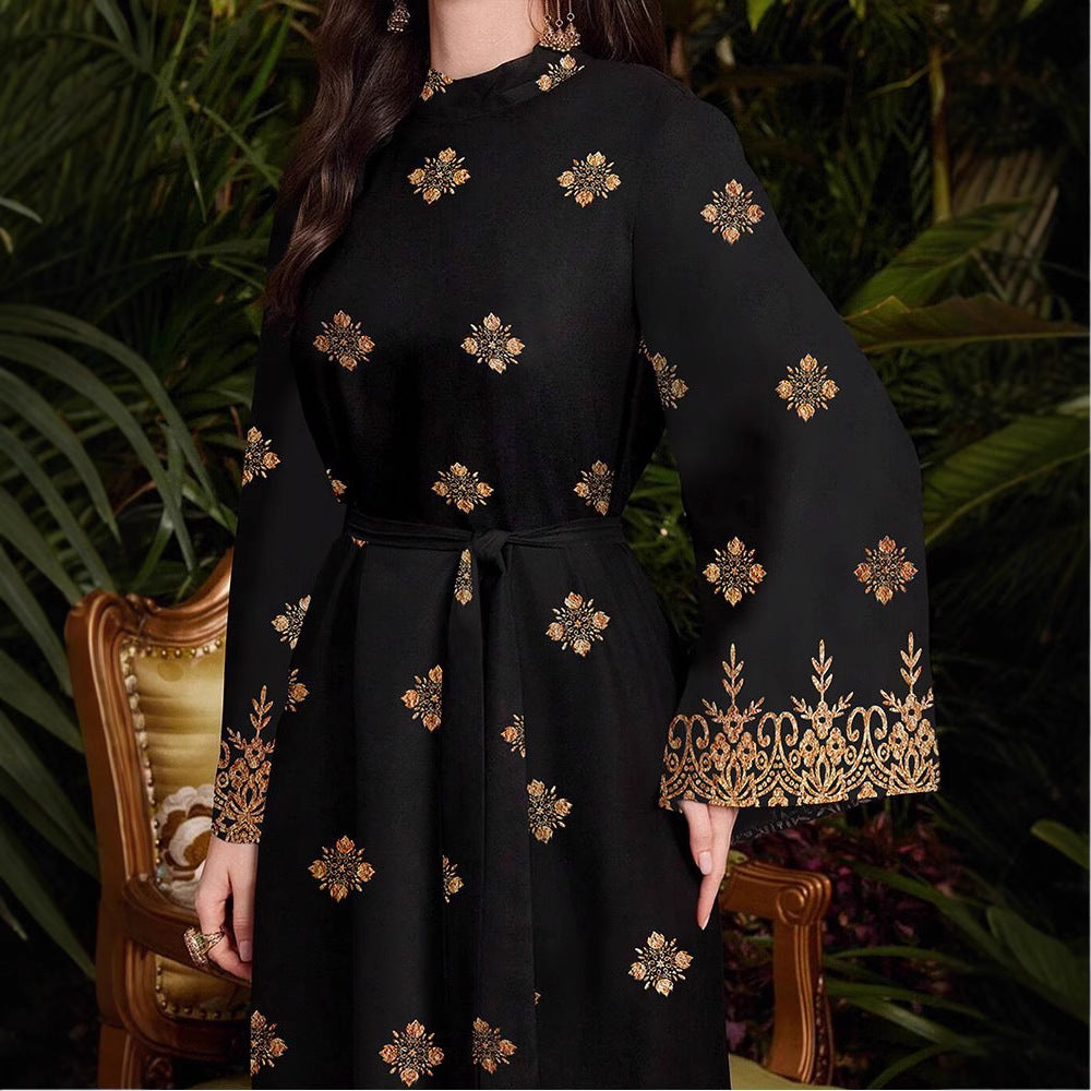 Damen festliches Abendkleid mit elegantem Gold- und Blumenmuster Stalluxe