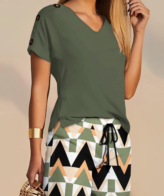 Damen zwei-teiliger Sommeranzug mit Knopfdetails und elastischem Bund Stalluxe