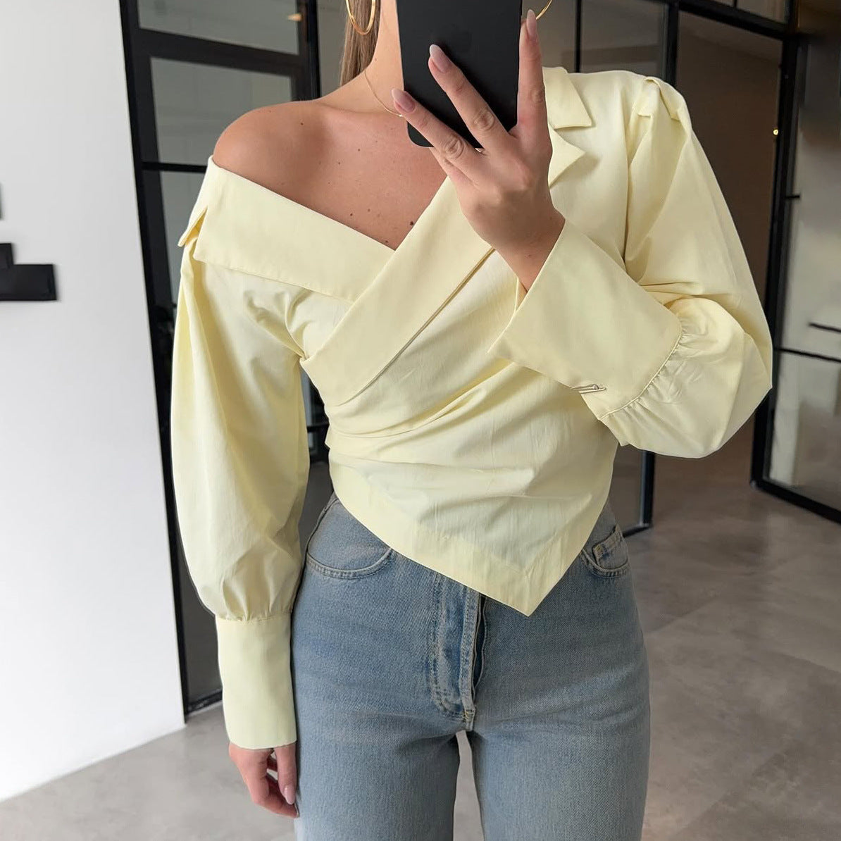Damen Elegante Wickelbluse mit asymmetrischem Schnitt und Puffärmeln Stalluxe