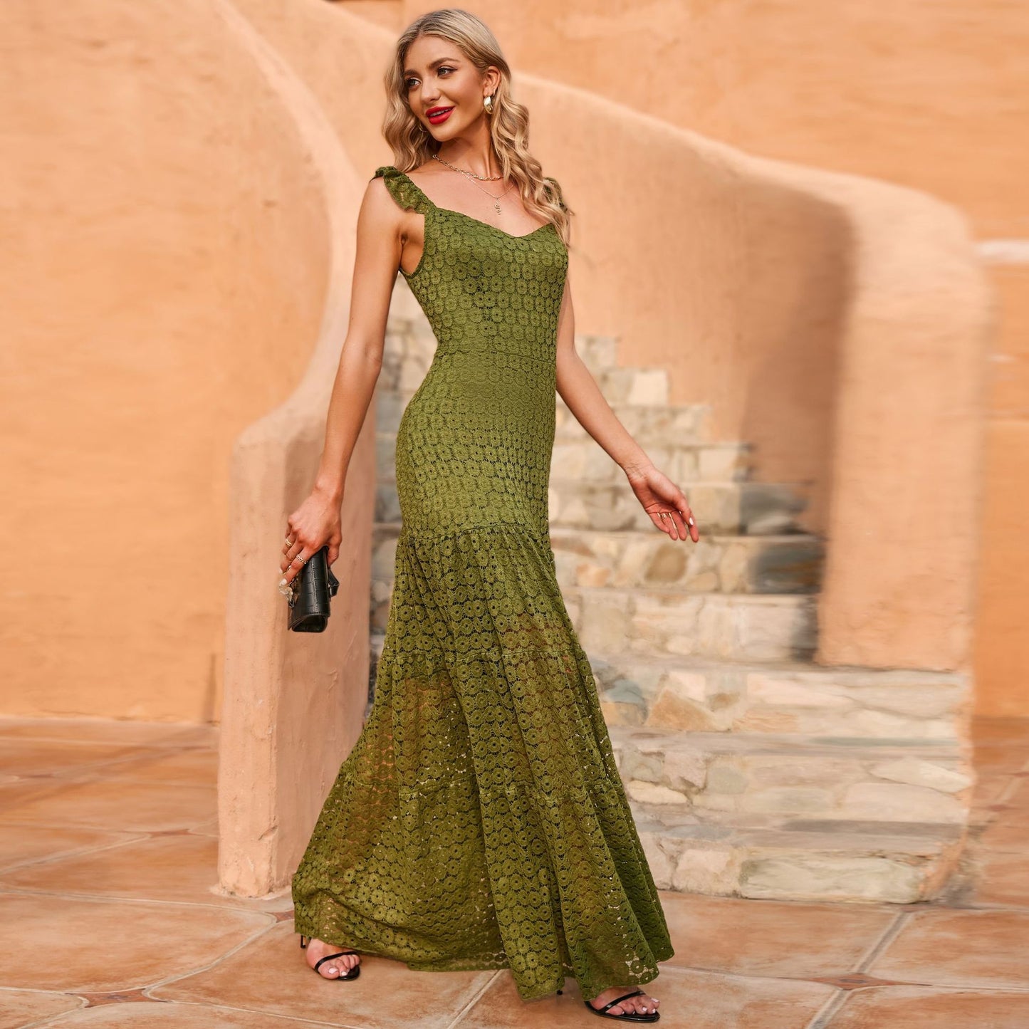 Damen Maxikleid mit exquisite Häkelstruktur und fließendem Rock Stalluxe