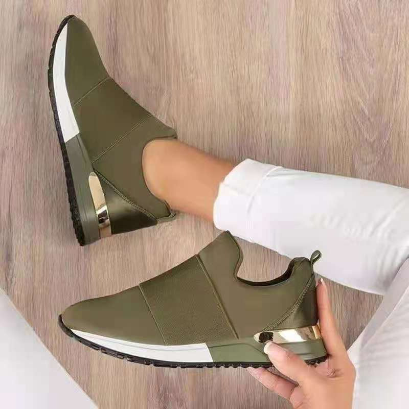 Damen Sneakers mit Slip-On Design und modischen Akzenten Stalluxe