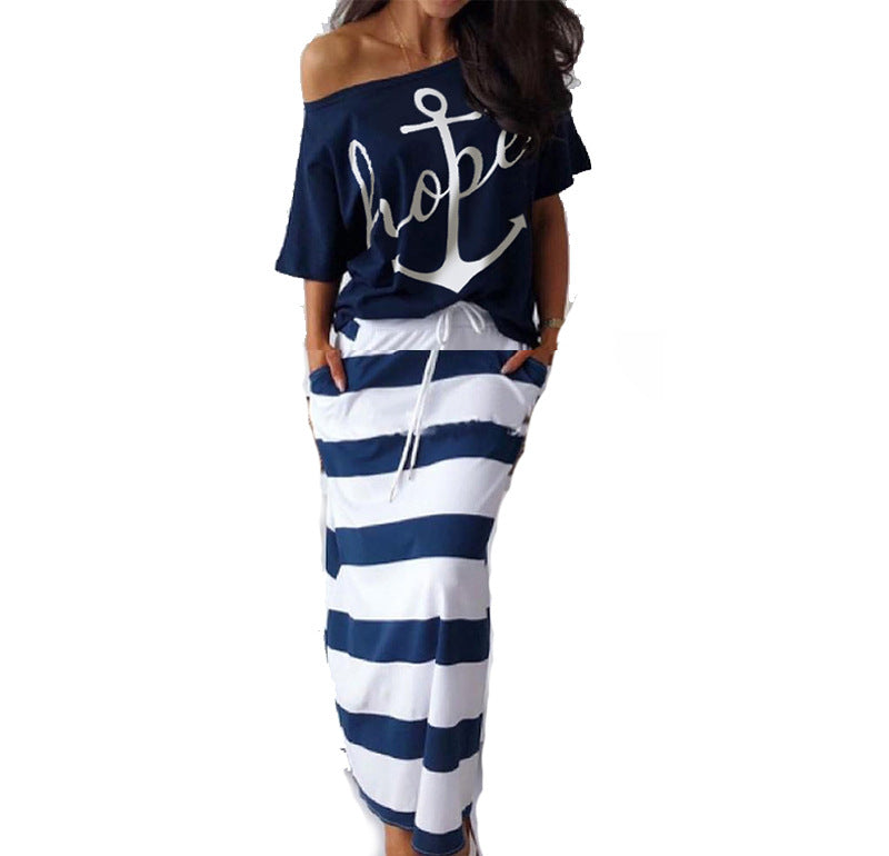 Damen gestreiftes Maxikleid mit maritimem Design und praktischen Taschen Stalluxe