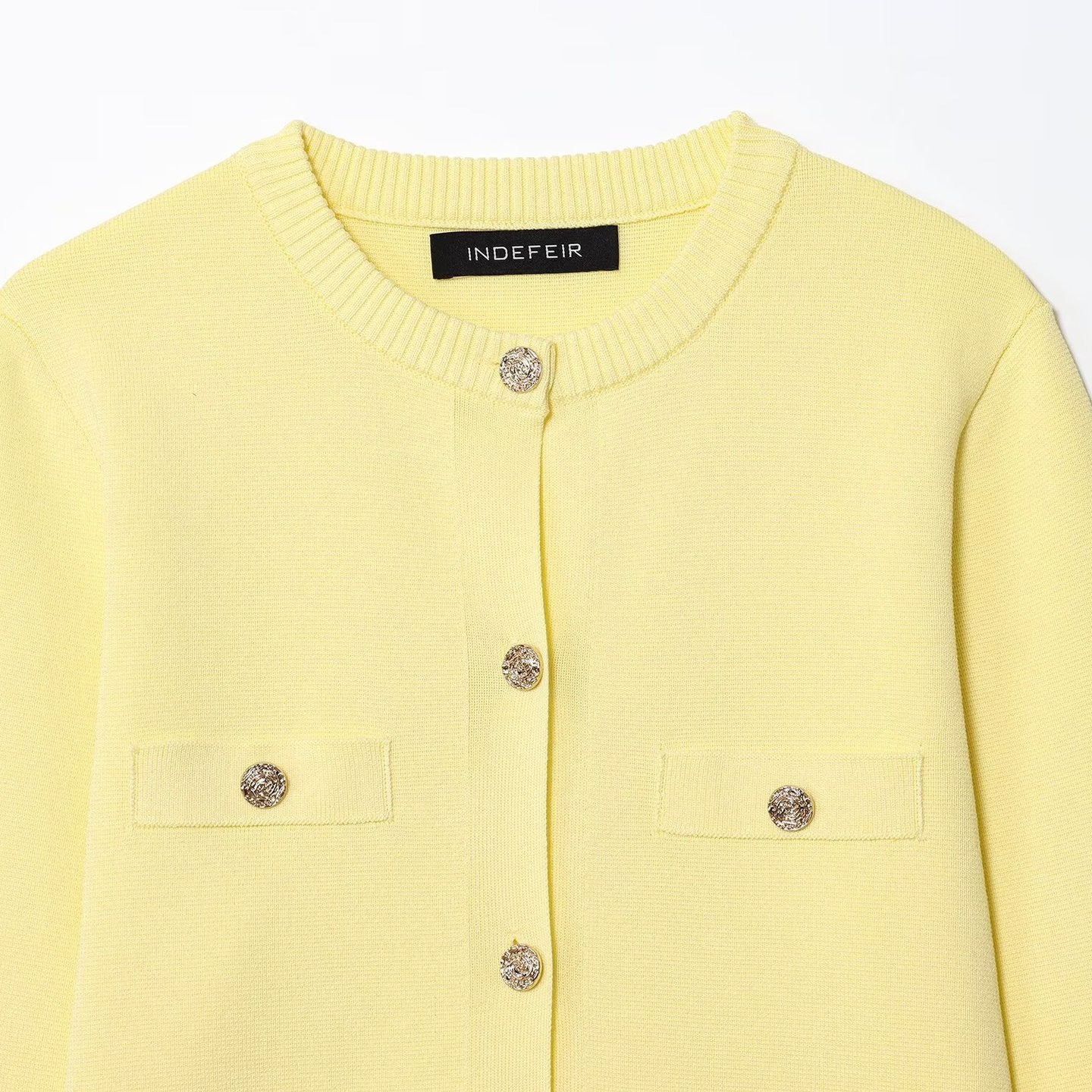 Damen Strickjacke mit elegantem Knopfdesign und praktischen Taschen Stalluxe