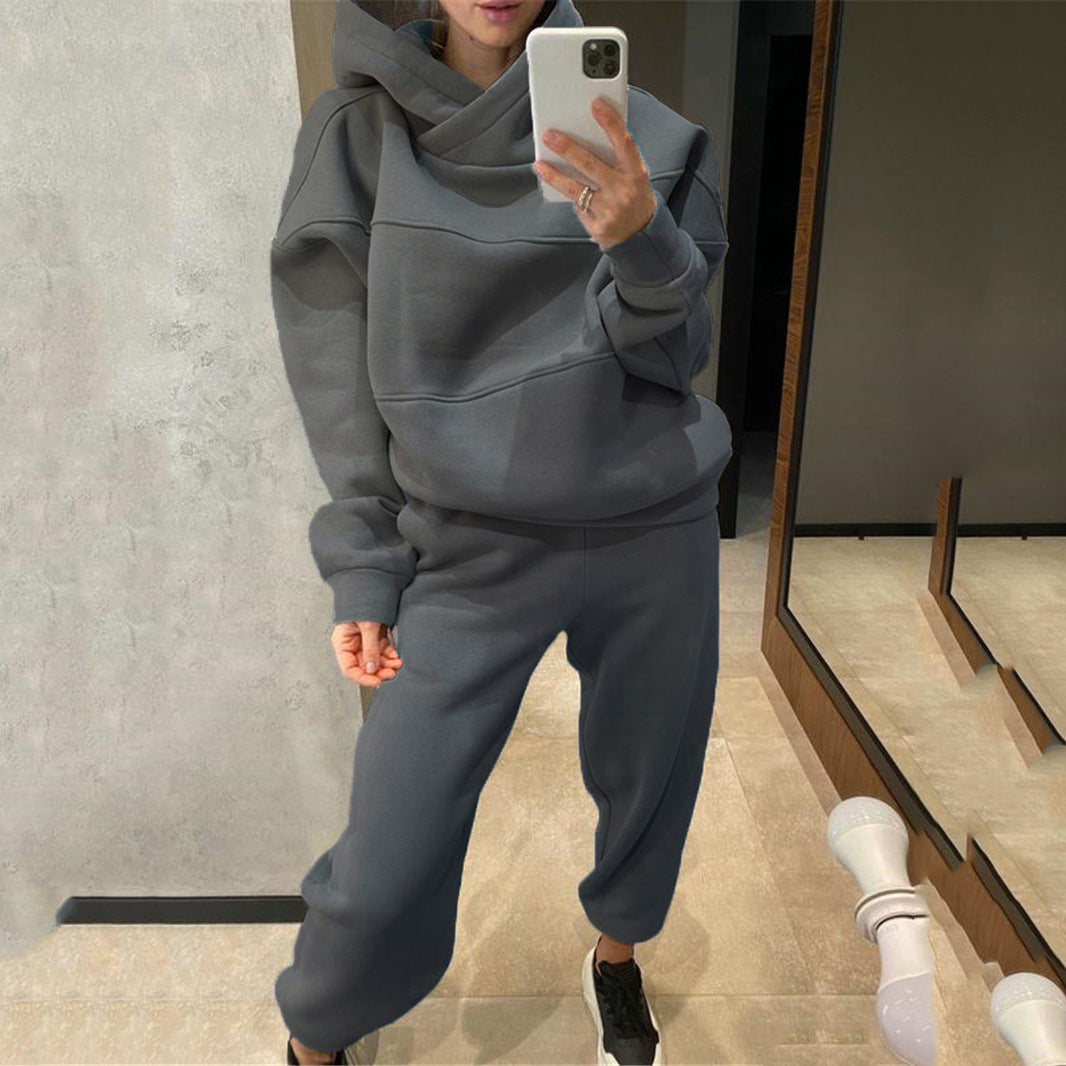 Damen lässiger Hoodie mit lässiger Jogginghose im modernen Schnitt Stalluxe