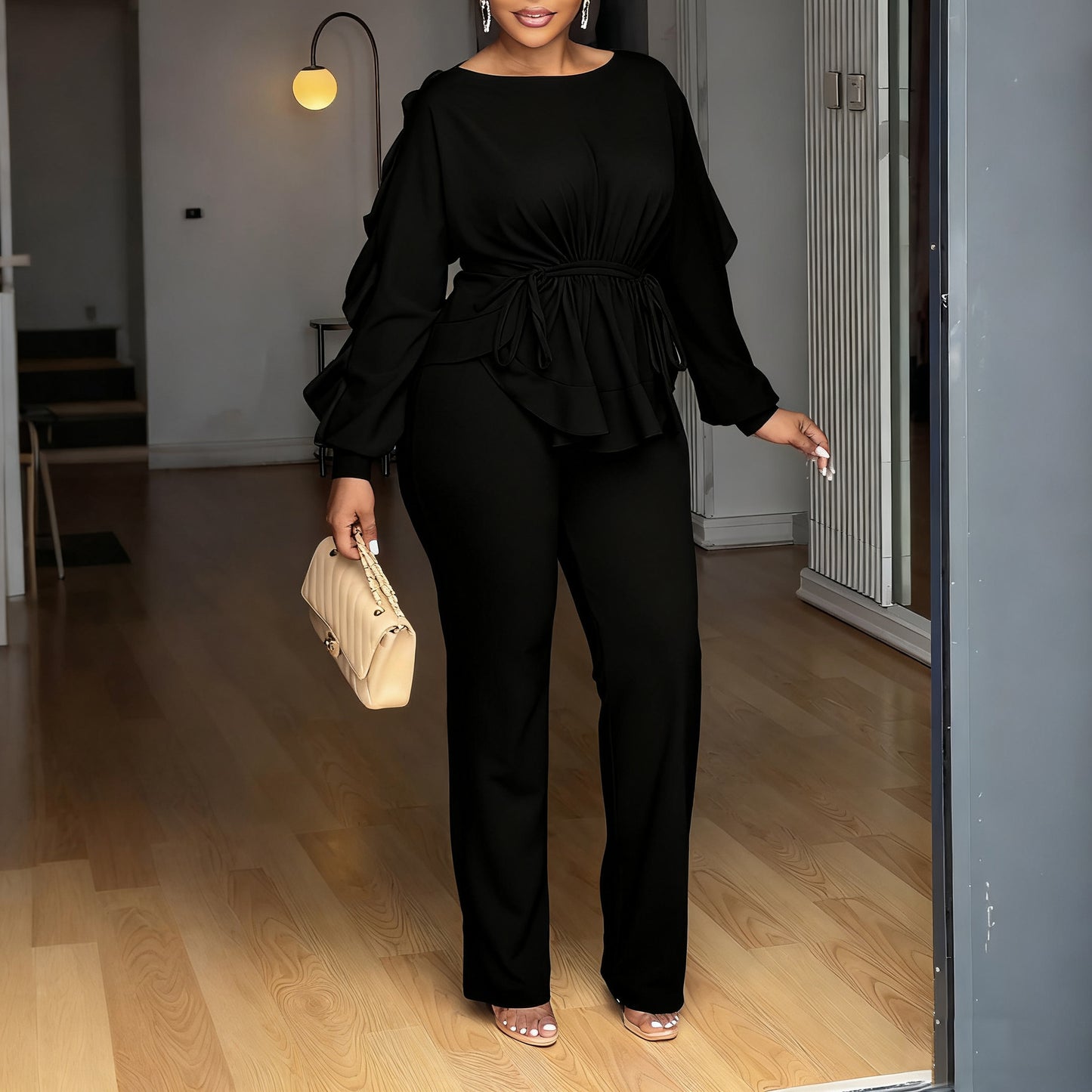 Damen Elegant geschnittenes Jumpsuit mit Rüschendetails und tailliertem Schnitt Stalluxe