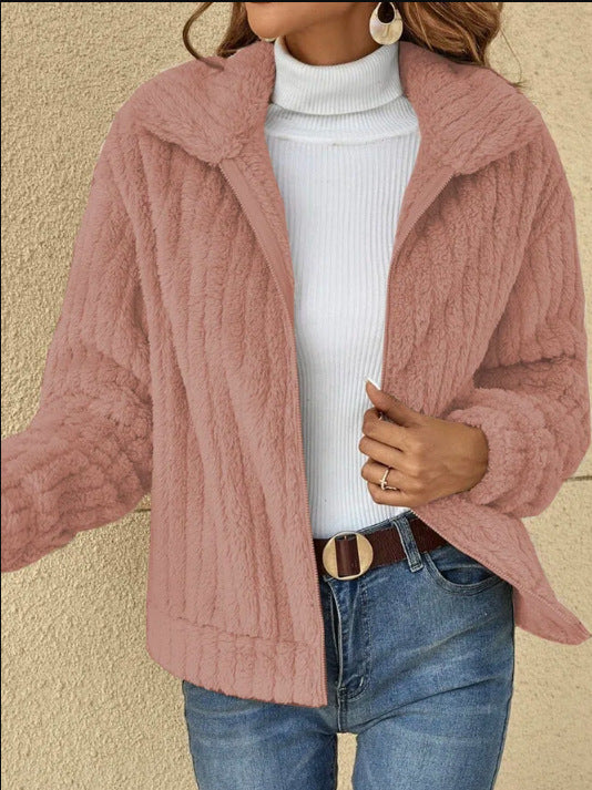 Damen Kuschelige Fleecejacke mit hohem Kragen und texturiertem Design Stalluxe