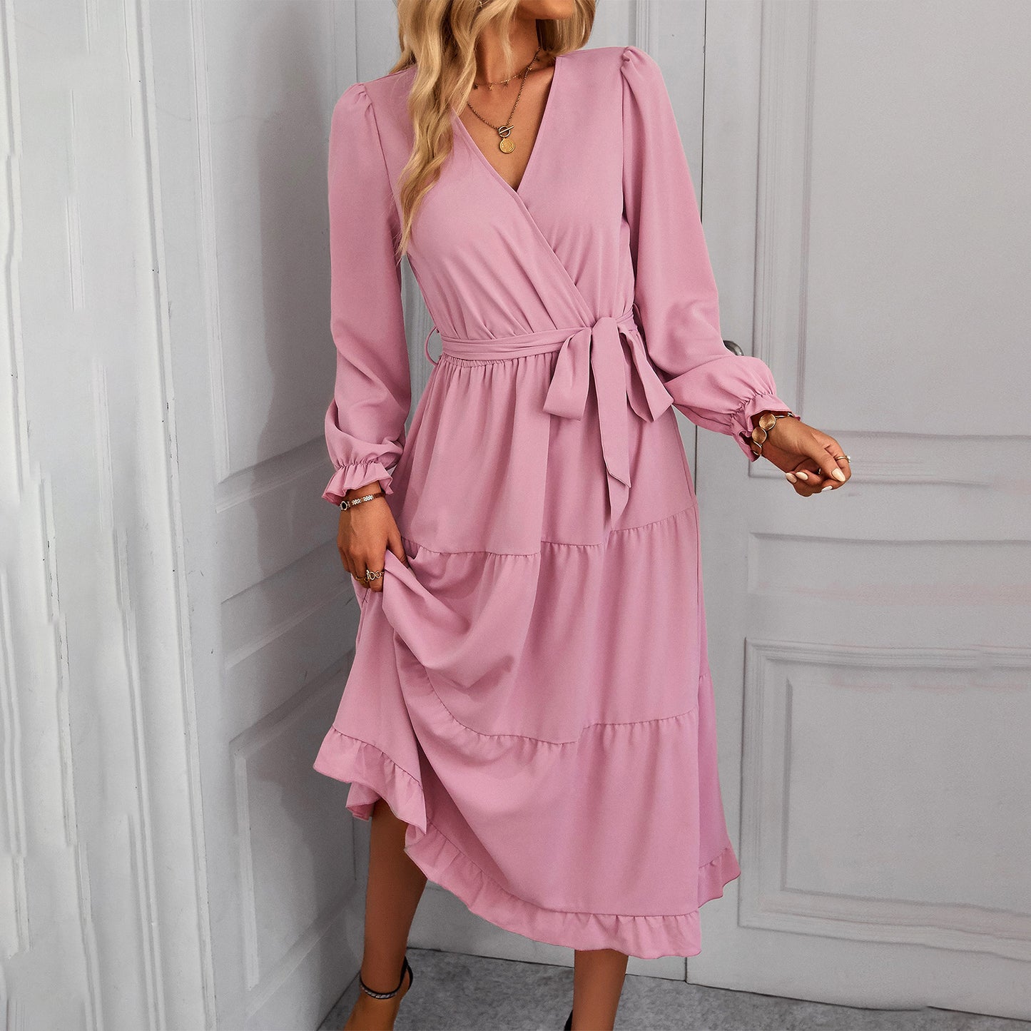 Damen elegantes Wickelkleid mit Rüschendetails und Taillengürtel Stalluxe