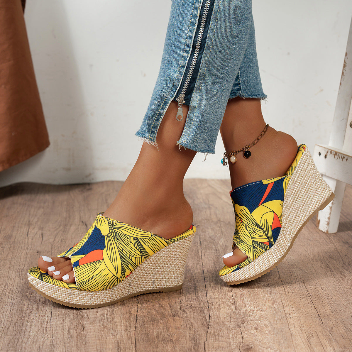 Damen Plateau-Mules mit floralem Design und bequemer Sohle Stalluxe
