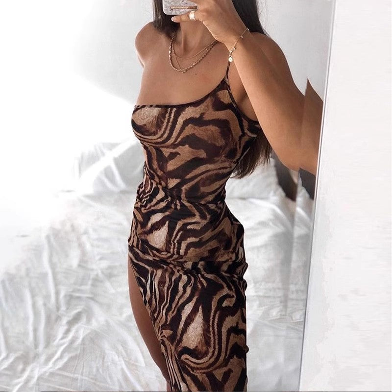 Damen Spaghetti-Träger Kleid mit raffiniertem Tiermuster und hohem Schlitz Stalluxe