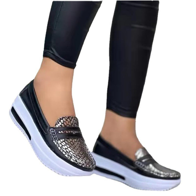 Damen komfortable Slip-On Schuhe mit stylishem Schlangenleder-Design und dämpfender Sohle Stalluxe