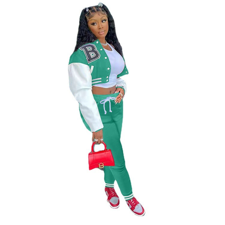 Damen Sportliches Set mit cropped Jacke und bequemen Jogginghosen Stalluxe