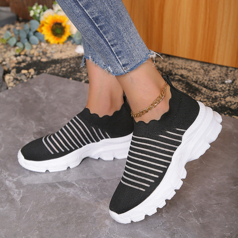 Damen sportliche Slip-On Sneakers mit elastischem Strickoberteil und rutschfester Sohle Stalluxe