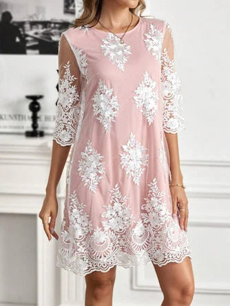 Damen Elegantes und luftiges Spitzenkleid mit floralen Mustern Stalluxe