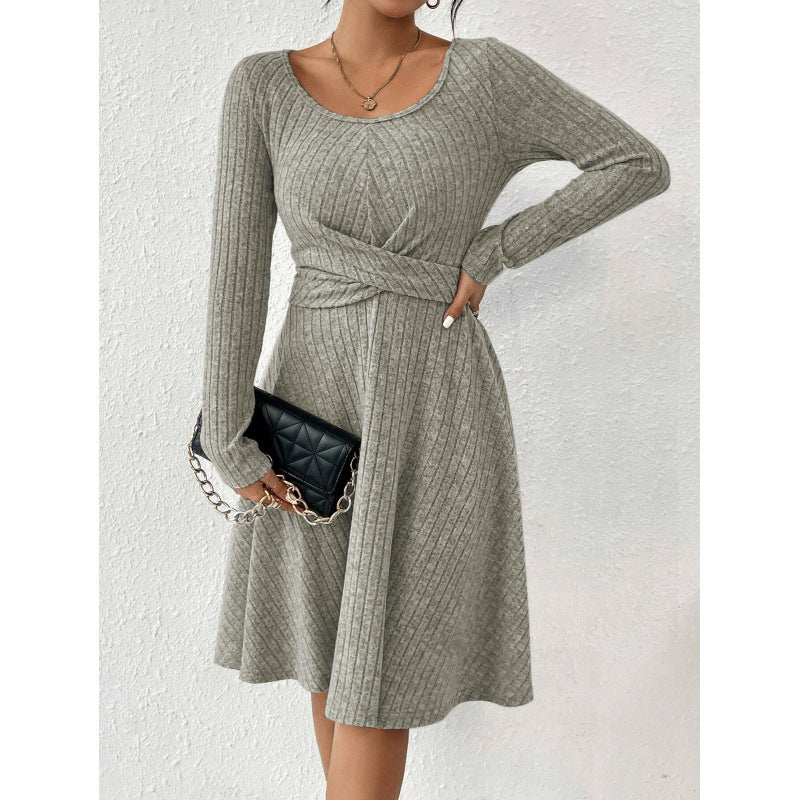 Damen Fließendes Jerseykleid mit Wickelbund und langen Ärmeln Stalluxe