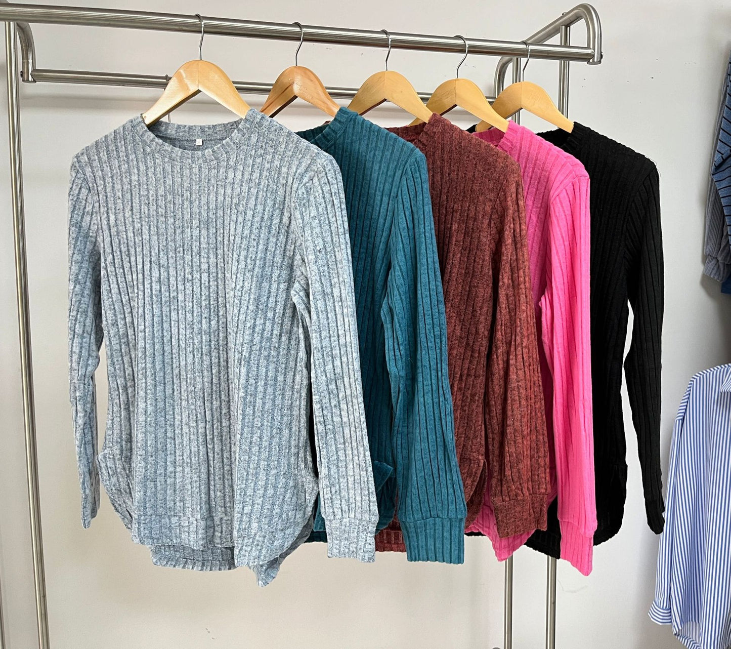 Damen lässiges Longsleeve Oberteil mit modischem Rippmuster und lockerer Passform Stalluxe