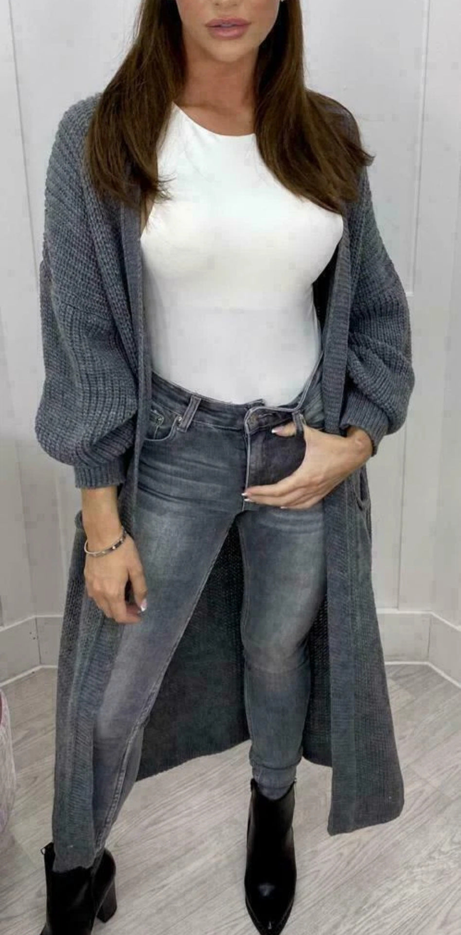 Damen Langer Strickcardigan mit strukturierter Maschenoptik und praktischen Taschen Stalluxe