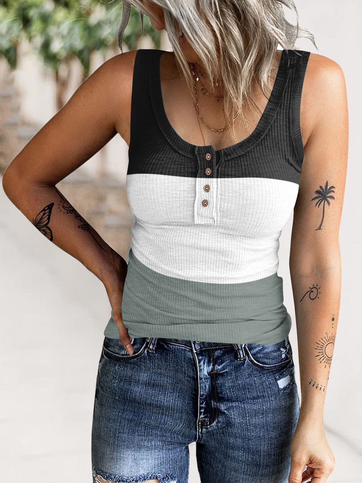 Damen Sportliches Tanktop mit modernem Knopfdetail Stalluxe