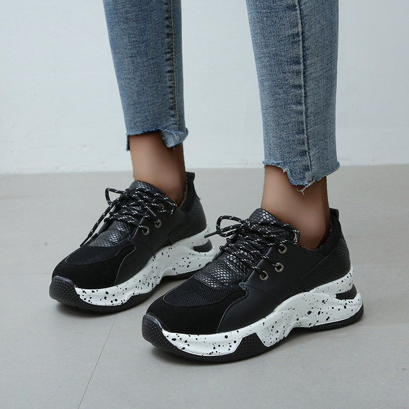 Damen Komfortable und stylische Sneakers im Tiermuster-Design Stalluxe