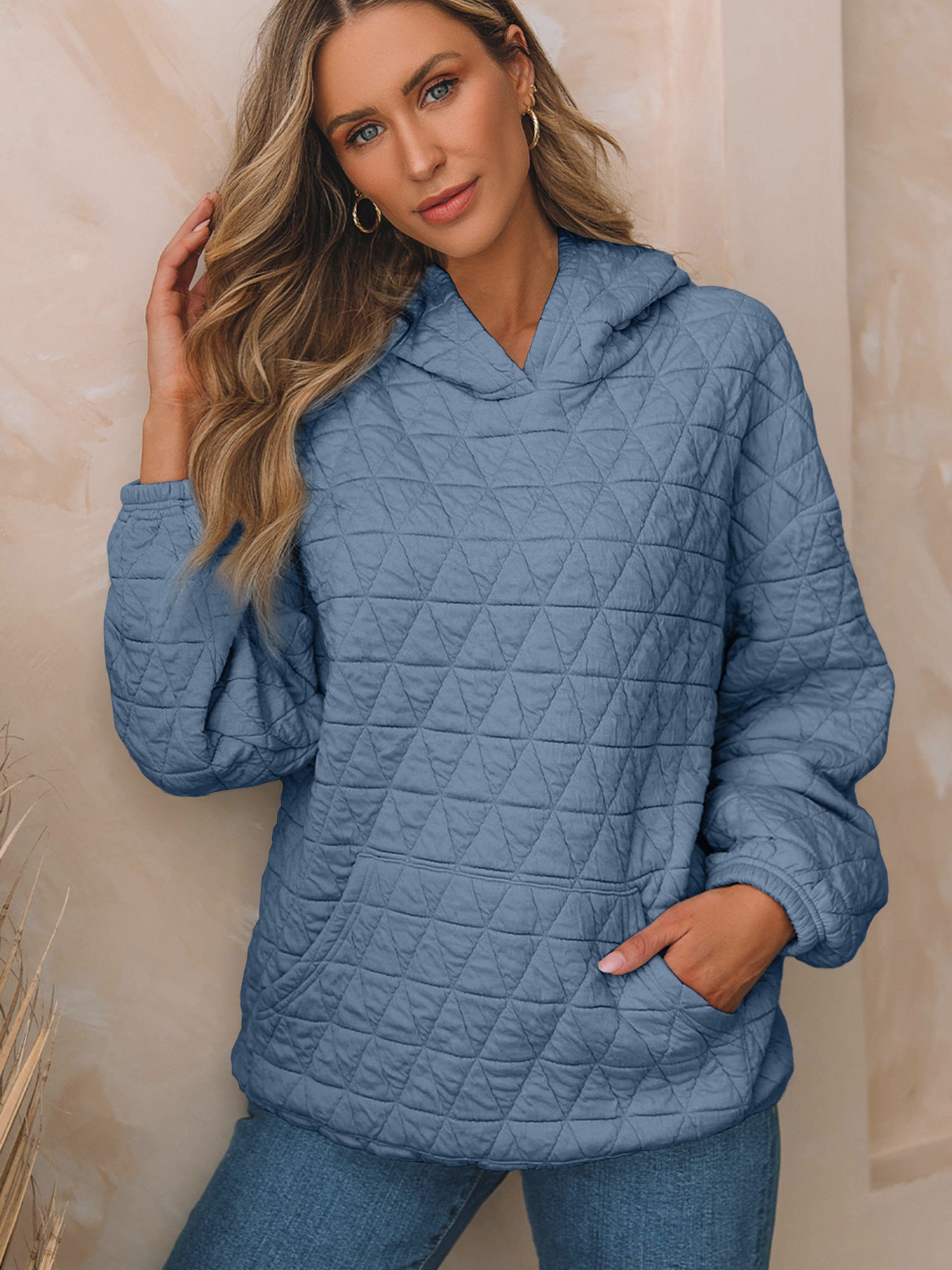 Damen gesteppter Kapuzenpullover mit oversized Schnitt und praktischen Taschen Stalluxe