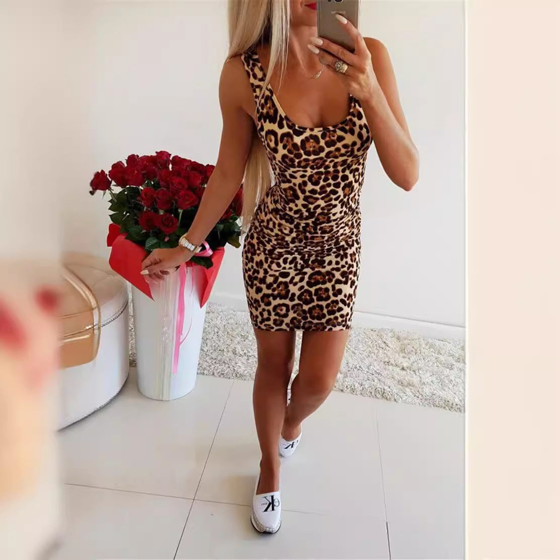 Damen Figurbetontes Minikleid mit Animal-Print Stalluxe
