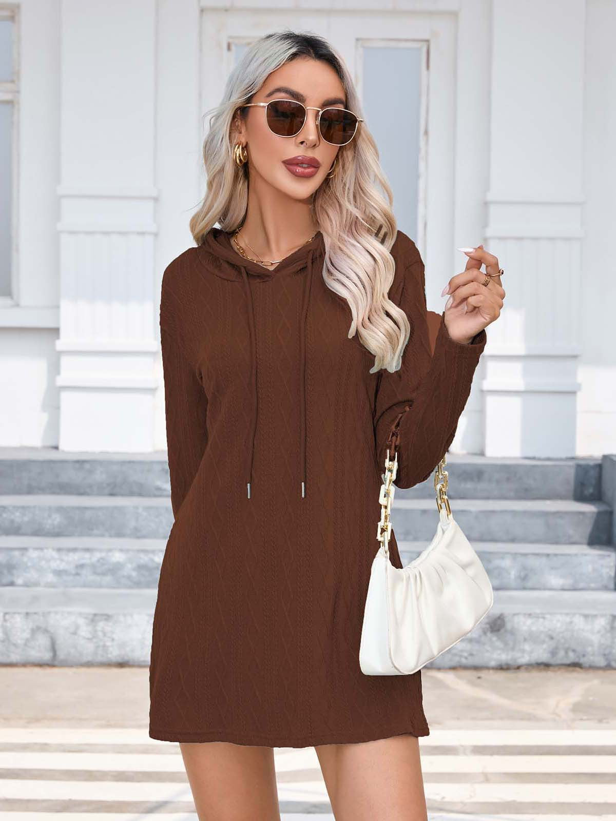 Damen Strickkleid mit Kapuze und modischem Noppenmuster Stalluxe