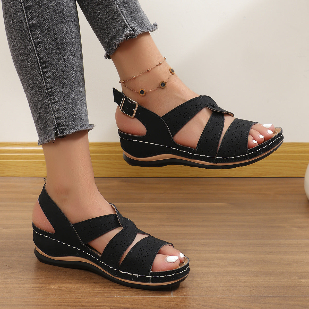 Damen Komfortable Sandalen mit verstellbarem Fußriemen Stalluxe