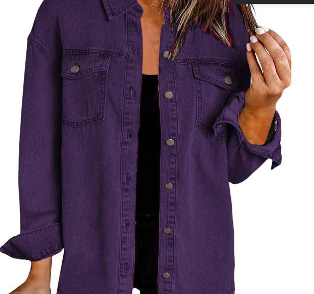 Damen lässige Jeansjacke mit fransigen Säumen und aufgesetzten Taschen Stalluxe