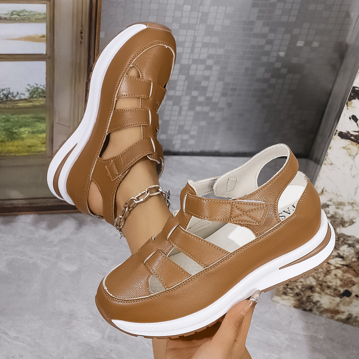 Damen Komfortable Sandalen mit modischen Querstreifen und atmungsaktivem Obermaterial Stalluxe