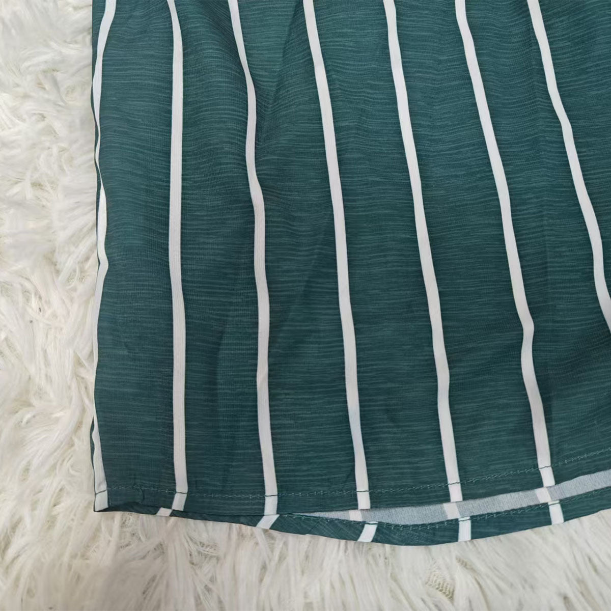 Damen lässige Hemdbluse mit vertikalen Streifen und Brusttasche Stalluxe