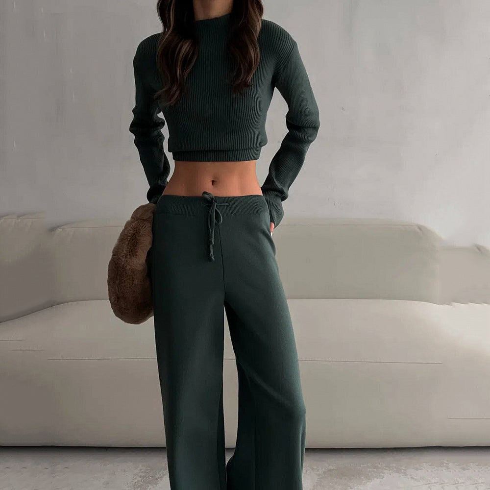 Damen kuscheliges Strick-Set mit hohen Beinen und cropped Oberteil Stalluxe