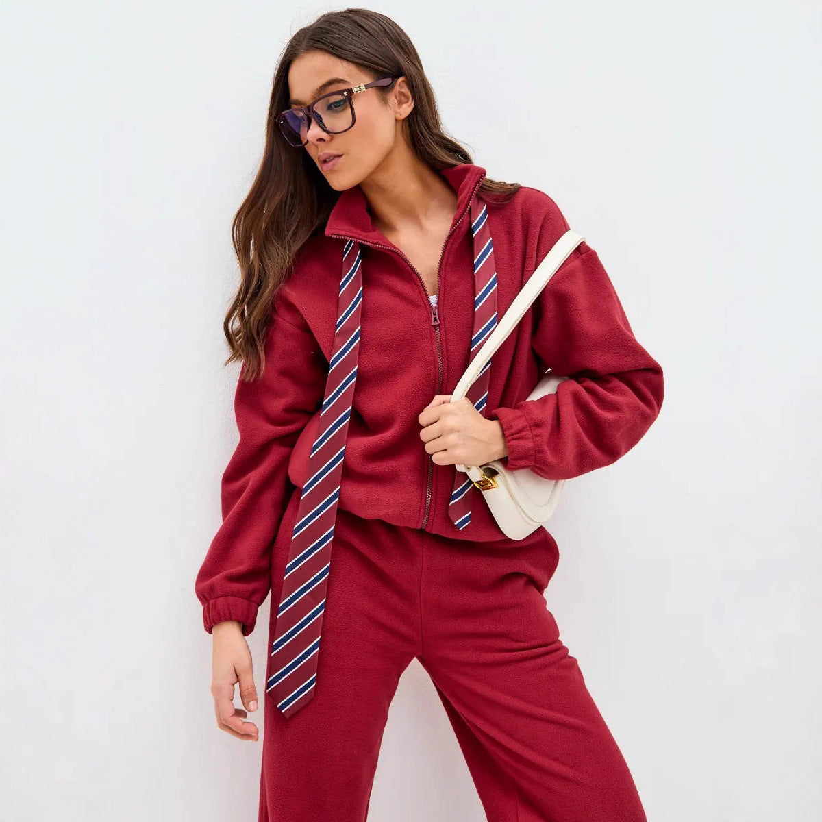 Damen bequemer Fleece-Jogginganzug mit hochschließendem Reißverschluss und weitem Schnitt Stalluxe