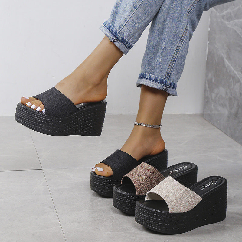 Damen Wedge-Sandaletten mit elegantem Stoffoberteil und rutschfester Sohle Stalluxe