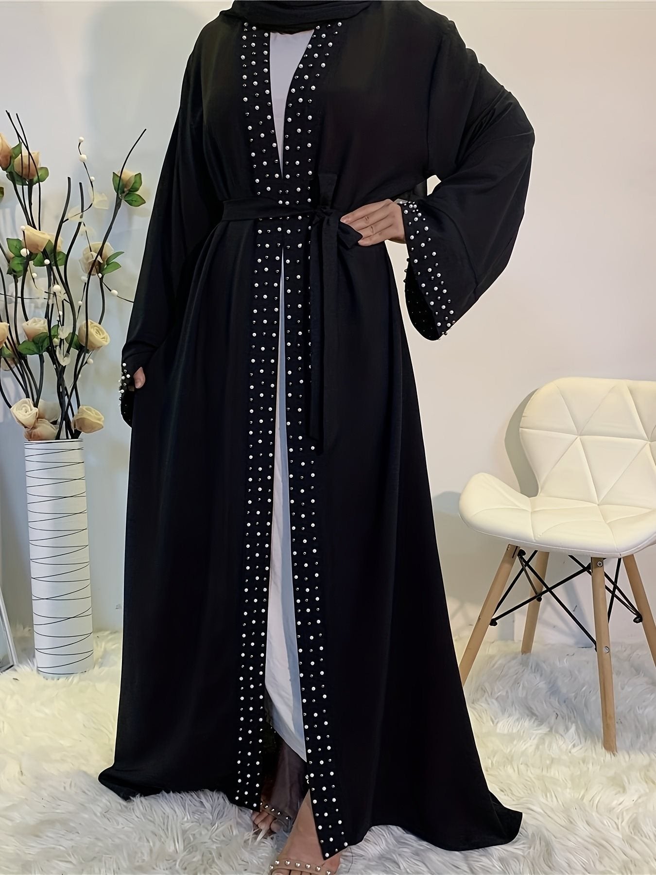 Damen elegante Abaya mit aufwendigen Strassdetails und Taillengürtel Stalluxe