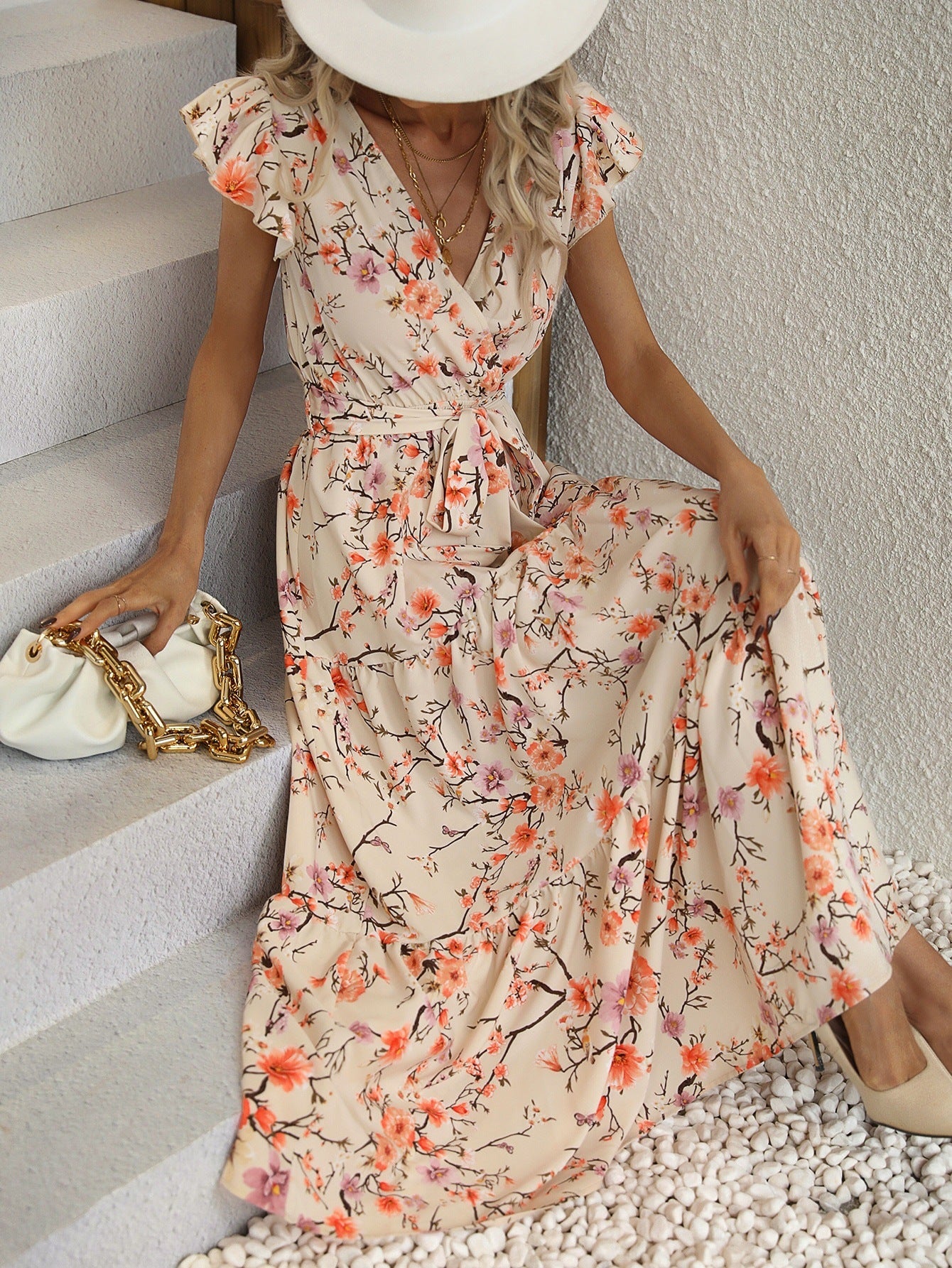 Damen Maxikleid mit floralen Volantärmeln und Taillengürtel Stalluxe