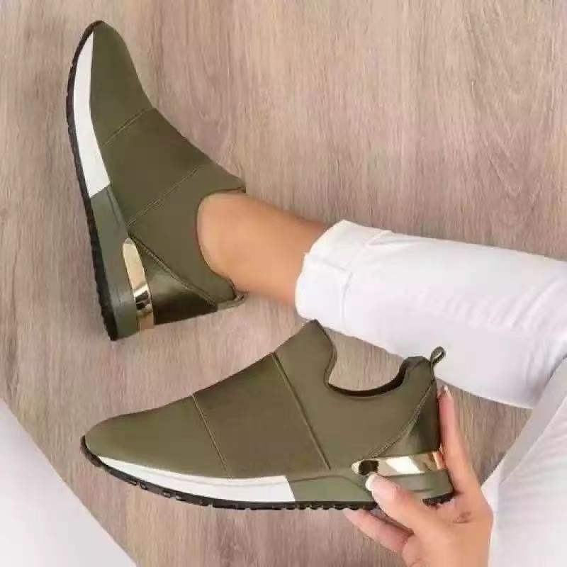 Damen sportliche Slip-On Sneakers mit elegantem Metallic-Detail Stalluxe