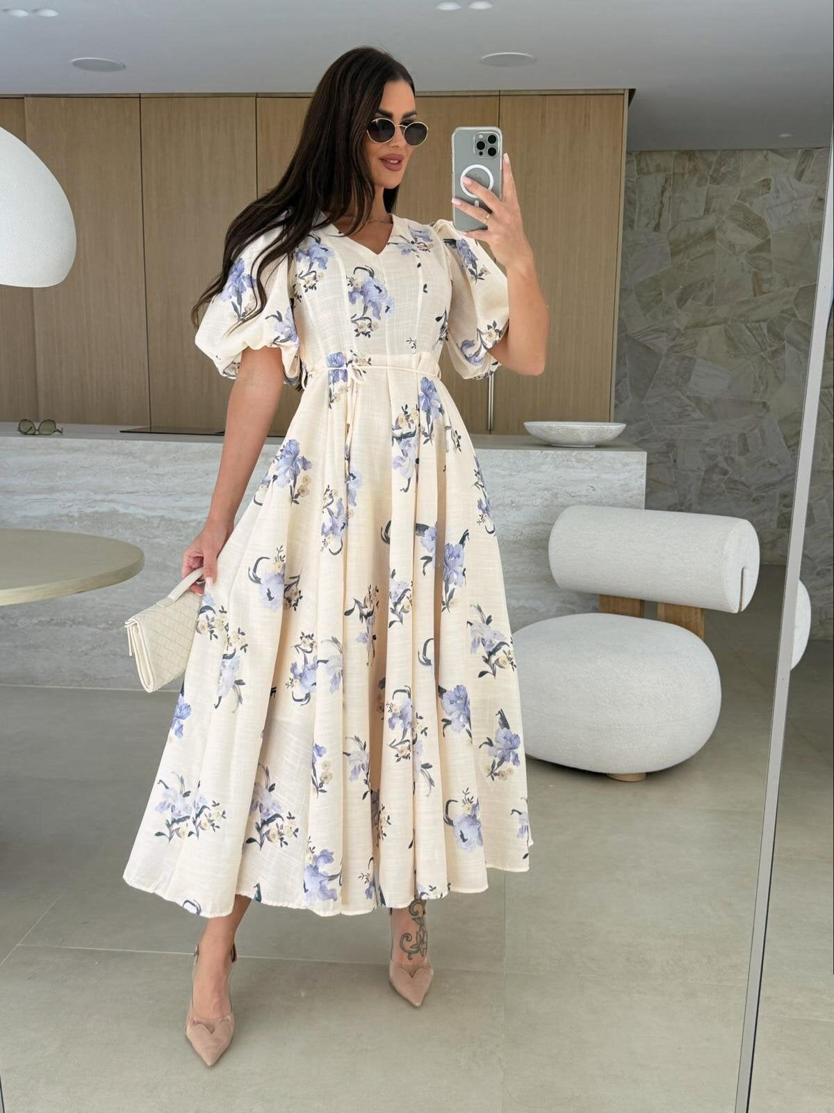 Damen Maxikleid mit elegantem V-Ausschnitt und voluminösen Puffärmeln Stalluxe