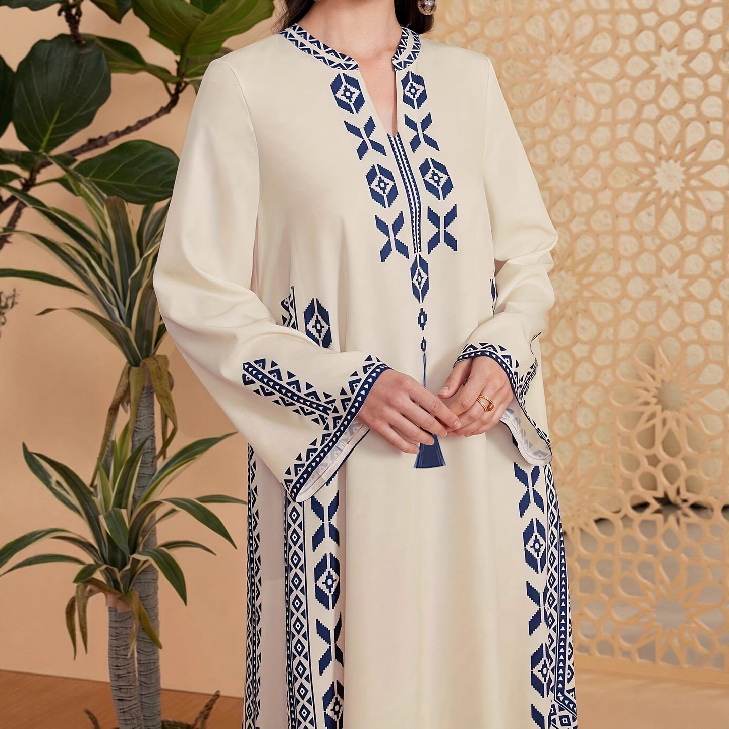 Damen Kaftan-Kleid mit kunstvollem besticktem Design und elegantem V-Ausschnitt Stalluxe