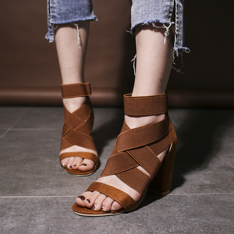 Damen Sandalen mit eleganten Riemen und Blockabsatz Stalluxe
