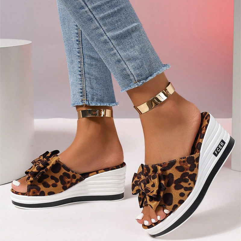 Damen Plateausandalen mit modischer Schleifenapplikation und komfortabler Sohle Stalluxe