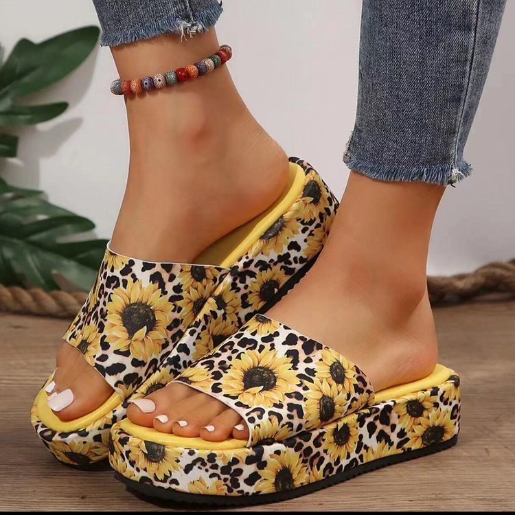 Damen Plattform-Sandalen mit buntem Schmetterlingsdesign Stalluxe