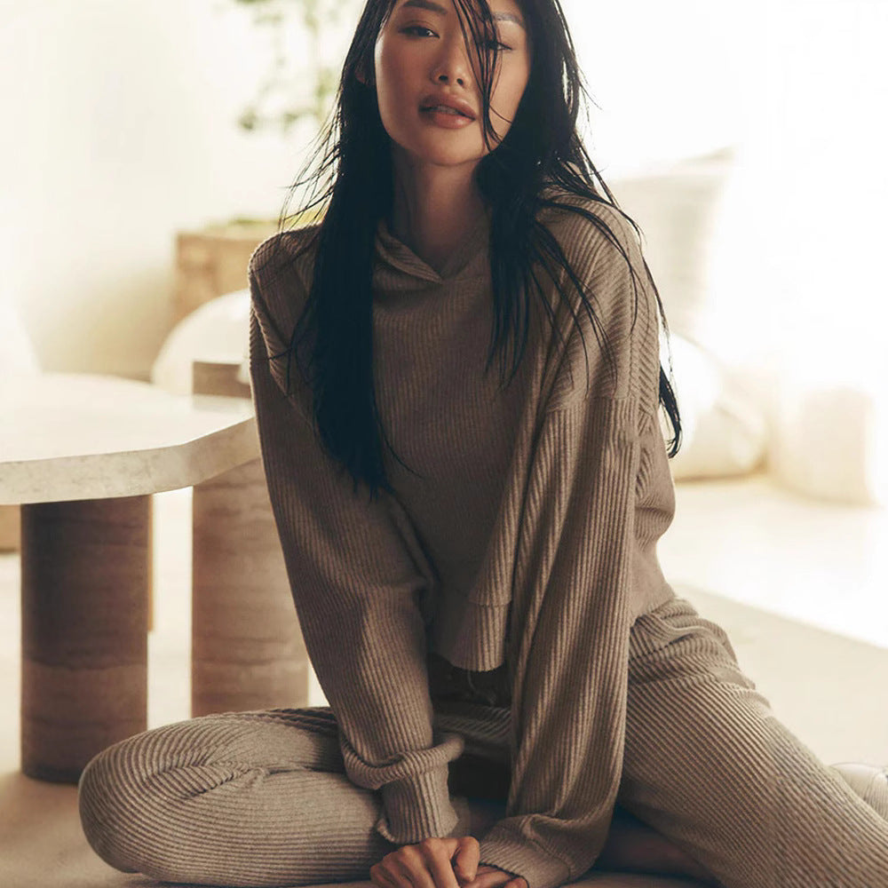Damen lässiger cropped Hoodie und feine Jogginghose Stalluxe