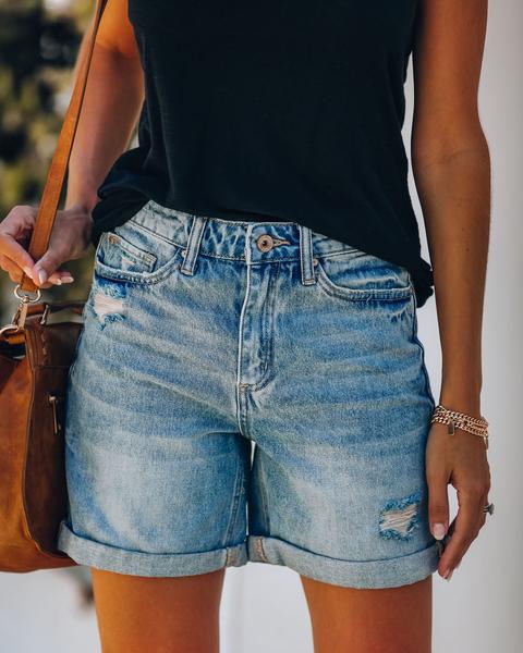 Damen Jeansshorts im lässigen Relaxed Fit mit modischen Destroyed-Details Stalluxe