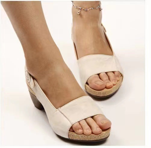 Damen Komfortable und stilvolle Sandalen mit anatomischem Fußbett und klassischem Riemendesign Stalluxe