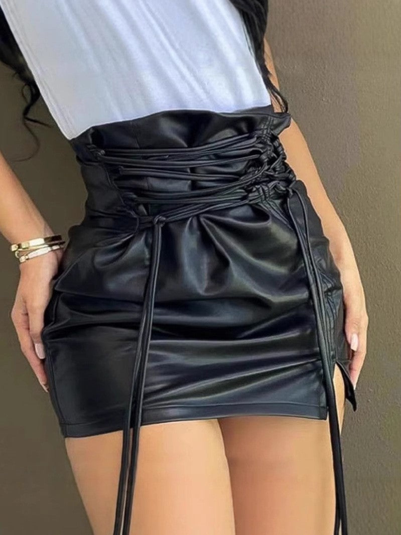 Damen Figurbetontes Mini-Rock mit Raffungen und Schnürdetails Stalluxe