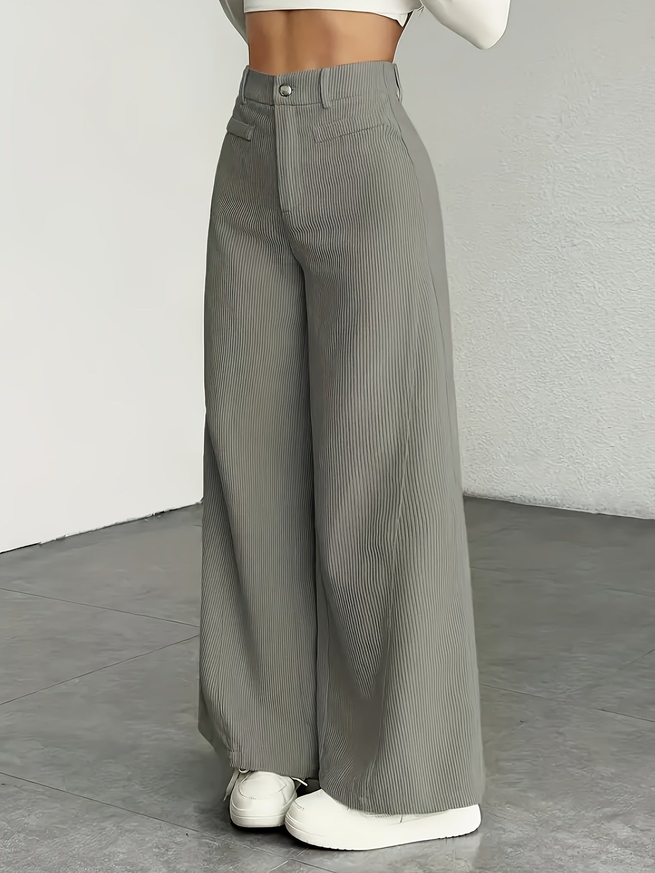 Damen Weitgeschnittene Cordhose mit hohem Bund und Taschen Stalluxe