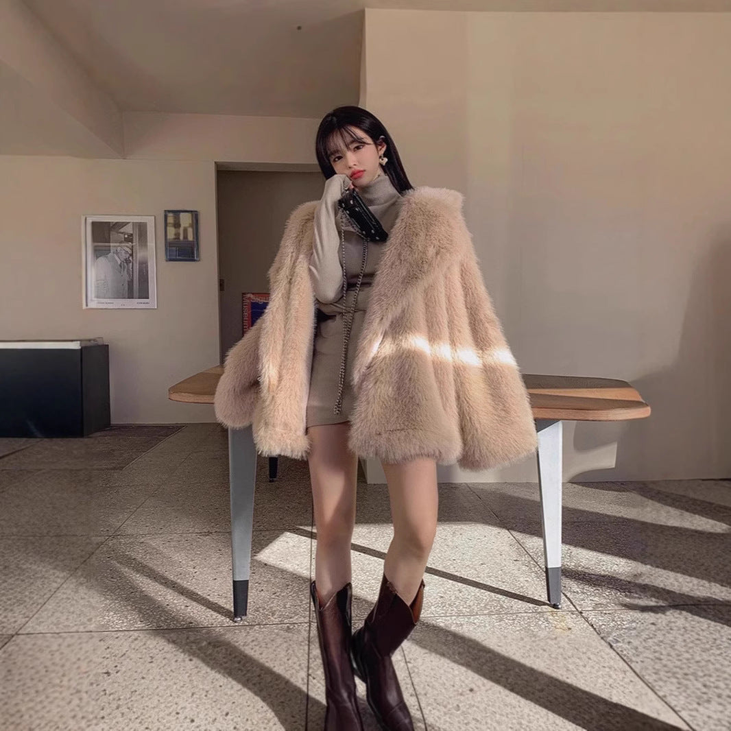 Damen Flauschige Kunstpelzjacke mit weiter Silhouette Stalluxe