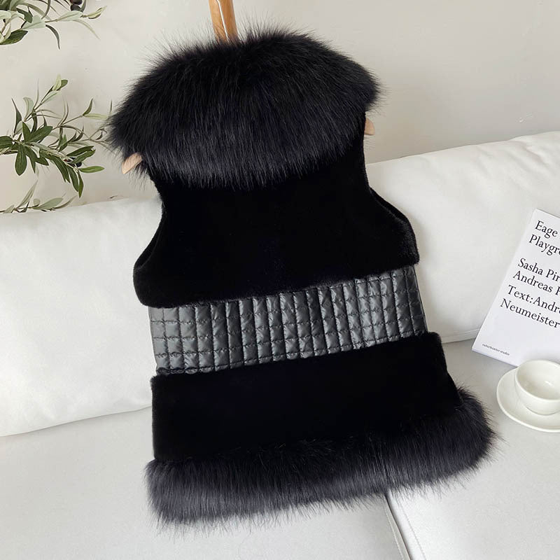Damen Elegante Kunstpelz-Weste mit Stehkragen und glänzendem Gürtel Stalluxe