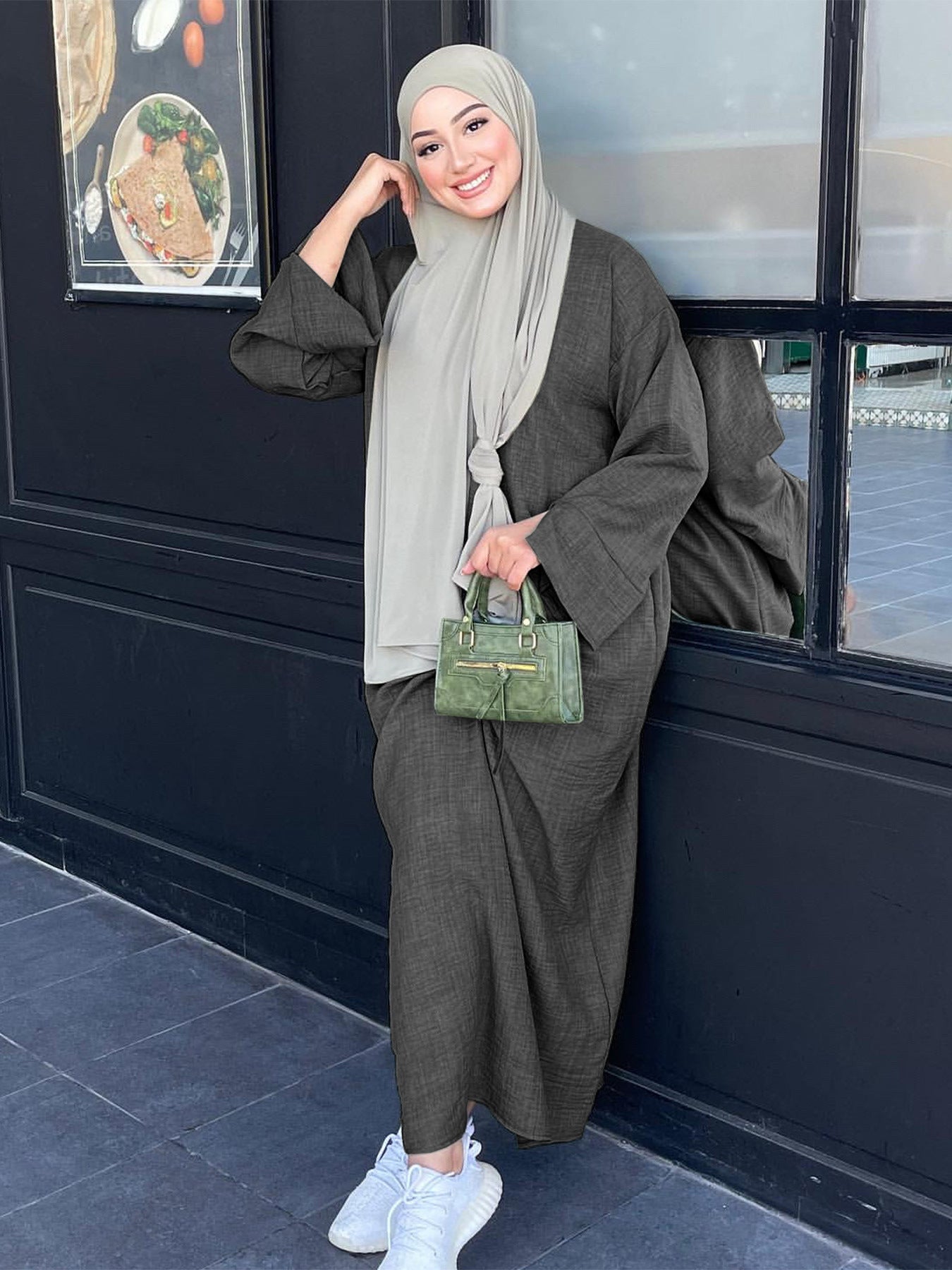 Damen Modischer Maxikleid mit voluminösen Ärmeln und eleganter Schnittführung Stalluxe