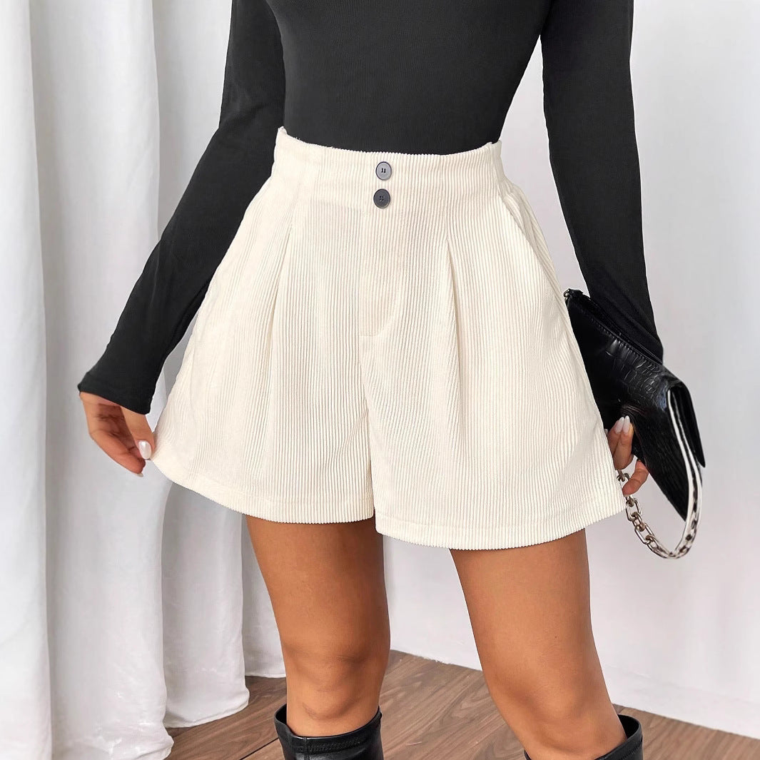 Damen Elegante Shorts mit Plissee-Design und Knopfdetails Stalluxe